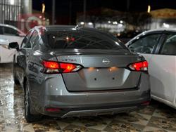 نيسان فيرسا